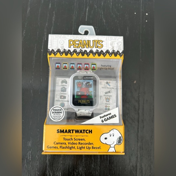 Accutime Other - Kids' Snoopy Light Up
Smartwatch